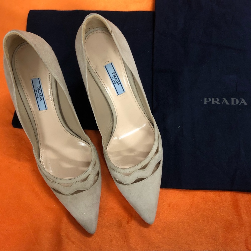 Prada Pumps